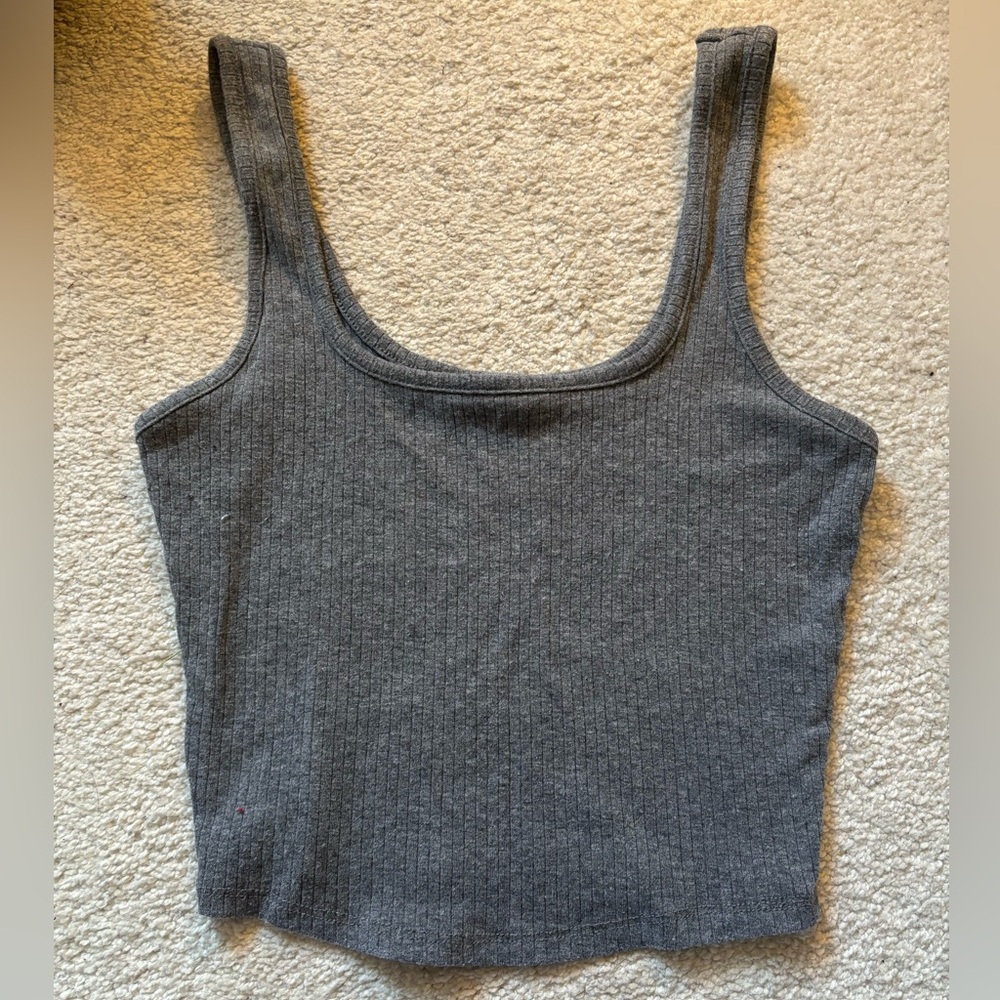 Gray tank top